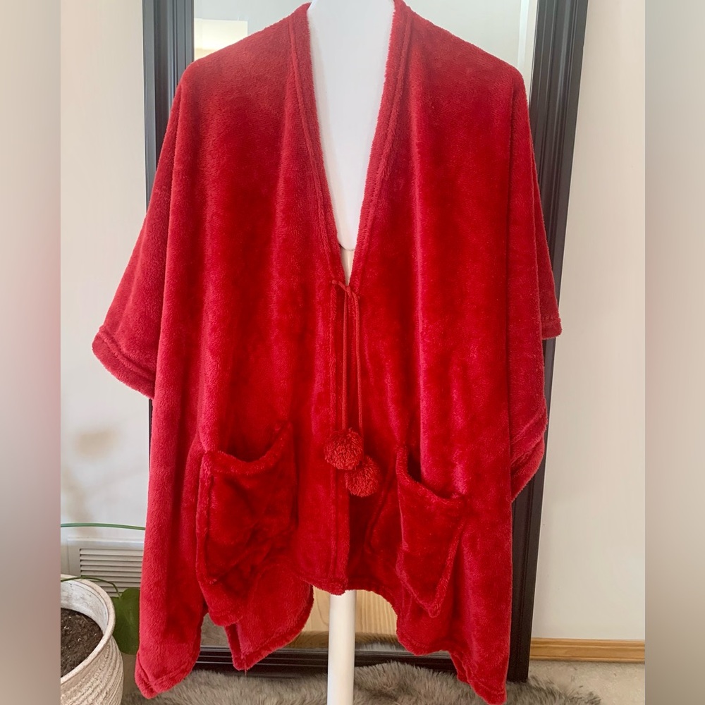 Red Oversized Faux Fur Shawl/Wrap/Poncho